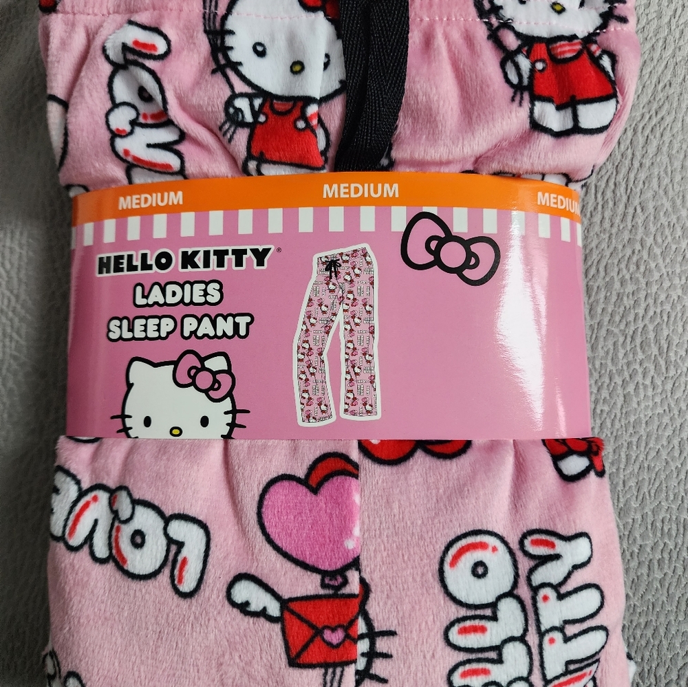 Will ship today!! New Hello Kitty Very Rare Valentine's Day Pajama Pants